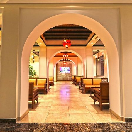 Delmon International Hotel Манама Екстериор снимка