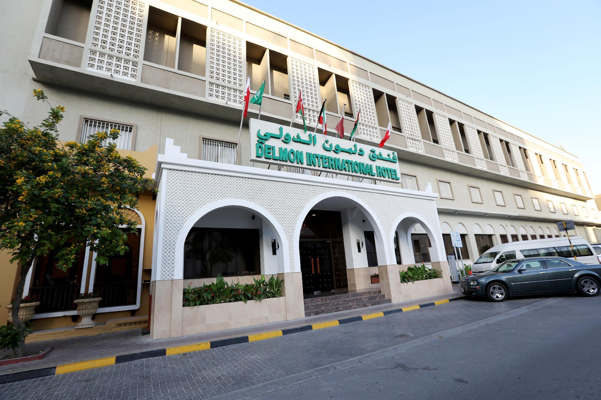 Delmon International Hotel Манама Екстериор снимка