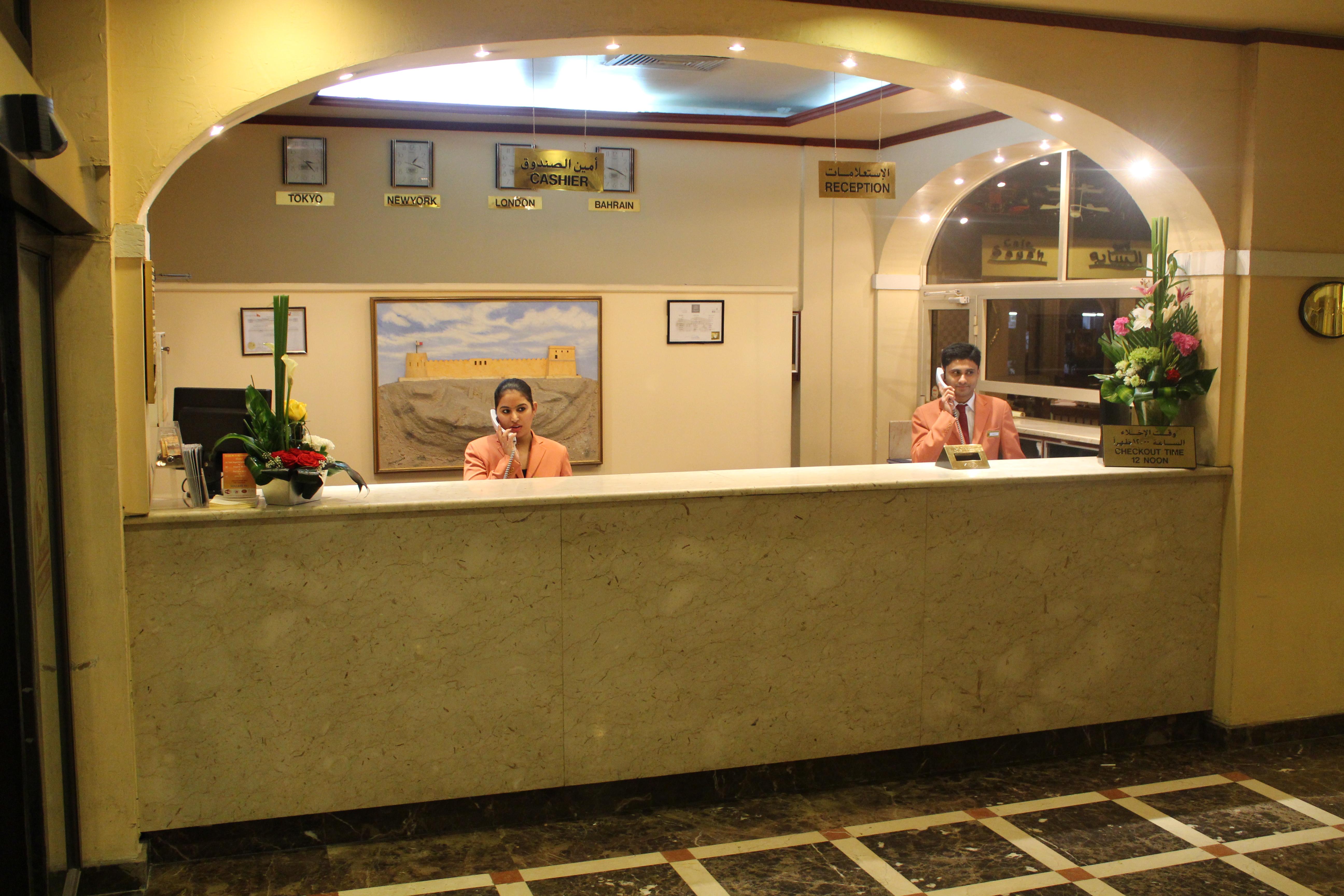 Delmon International Hotel Манама Екстериор снимка