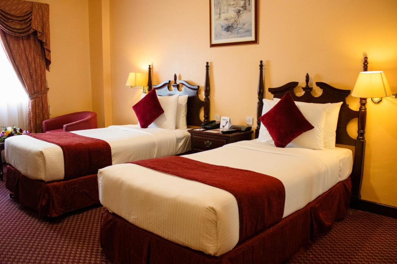 Delmon International Hotel Манама Екстериор снимка