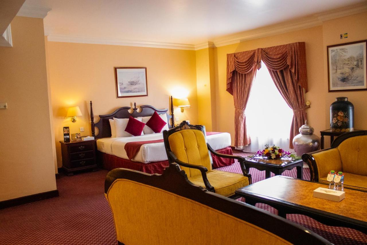 Delmon International Hotel Манама Екстериор снимка