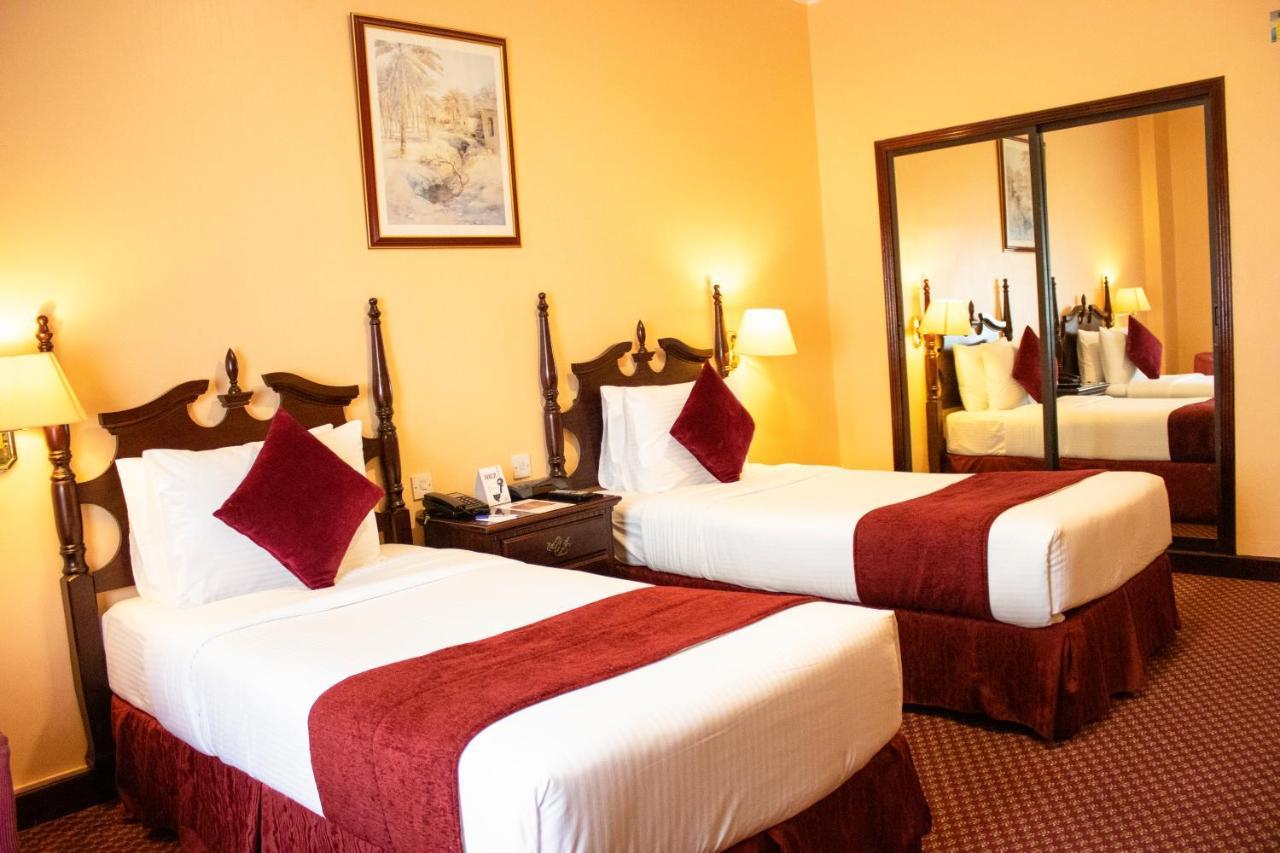 Delmon International Hotel Манама Екстериор снимка