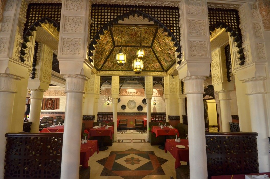 Delmon International Hotel Манама Екстериор снимка