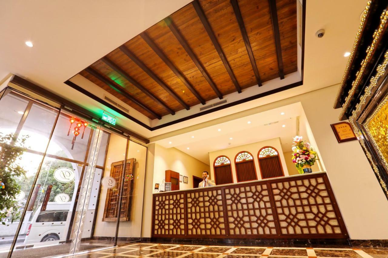 Delmon International Hotel Манама Екстериор снимка