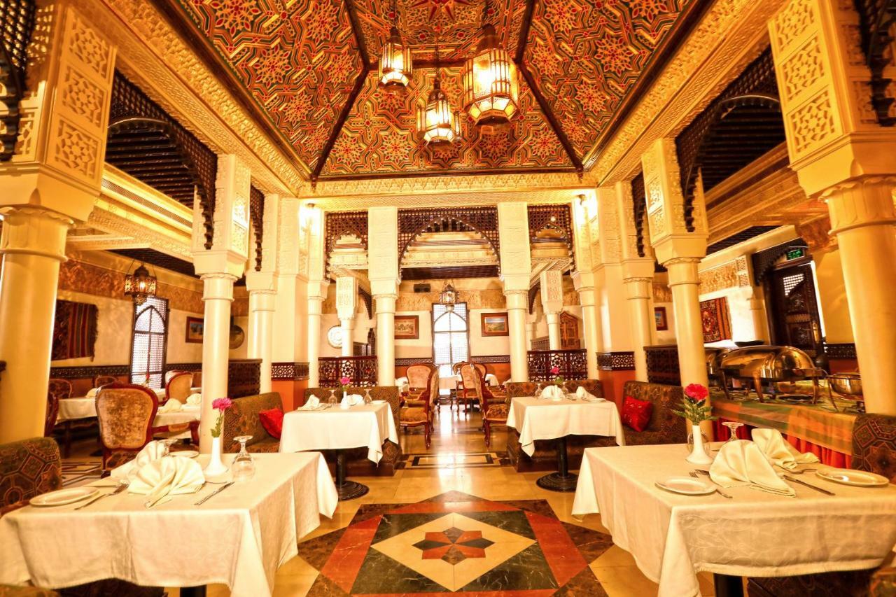 Delmon International Hotel Манама Екстериор снимка